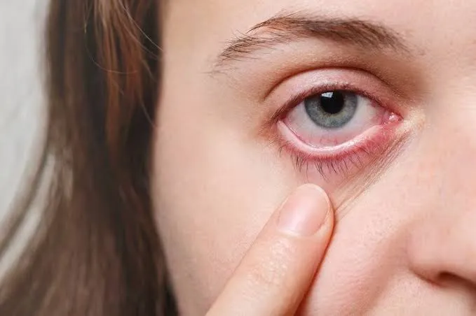 Diabetic Retinopathy: Symptoms, Causes, Screening & Treatment in Abu Dhabi